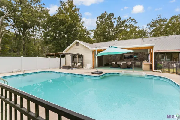 $999,000 | 3869 Turner Road, Ethel, LA 70730