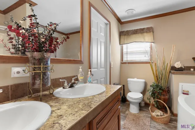 $999,000 | 3869 Turner Road, Ethel, LA 70730