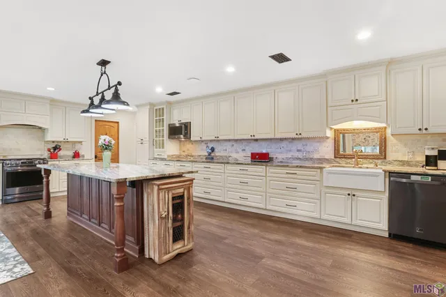 $999,000 | 3869 Turner Road, Ethel, LA 70730