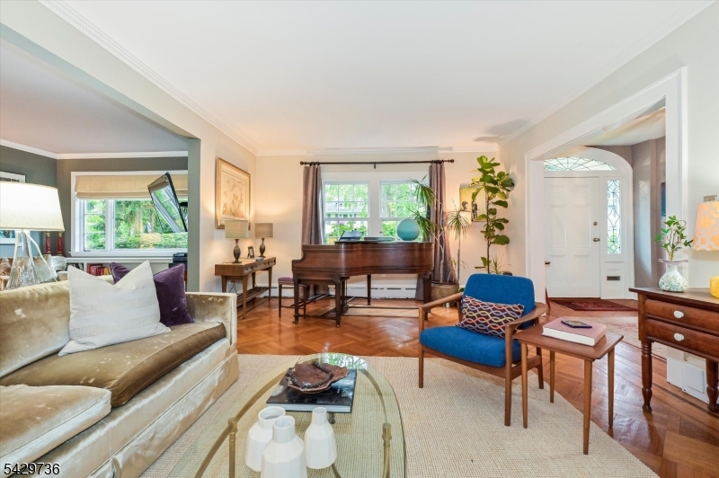 35 Durand Road Maplewood, NJ 07040 - Photo 11 of 48