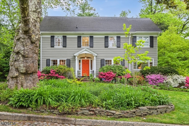 35 Durand Road Maplewood, NJ 07040 - Photo 2 of 48