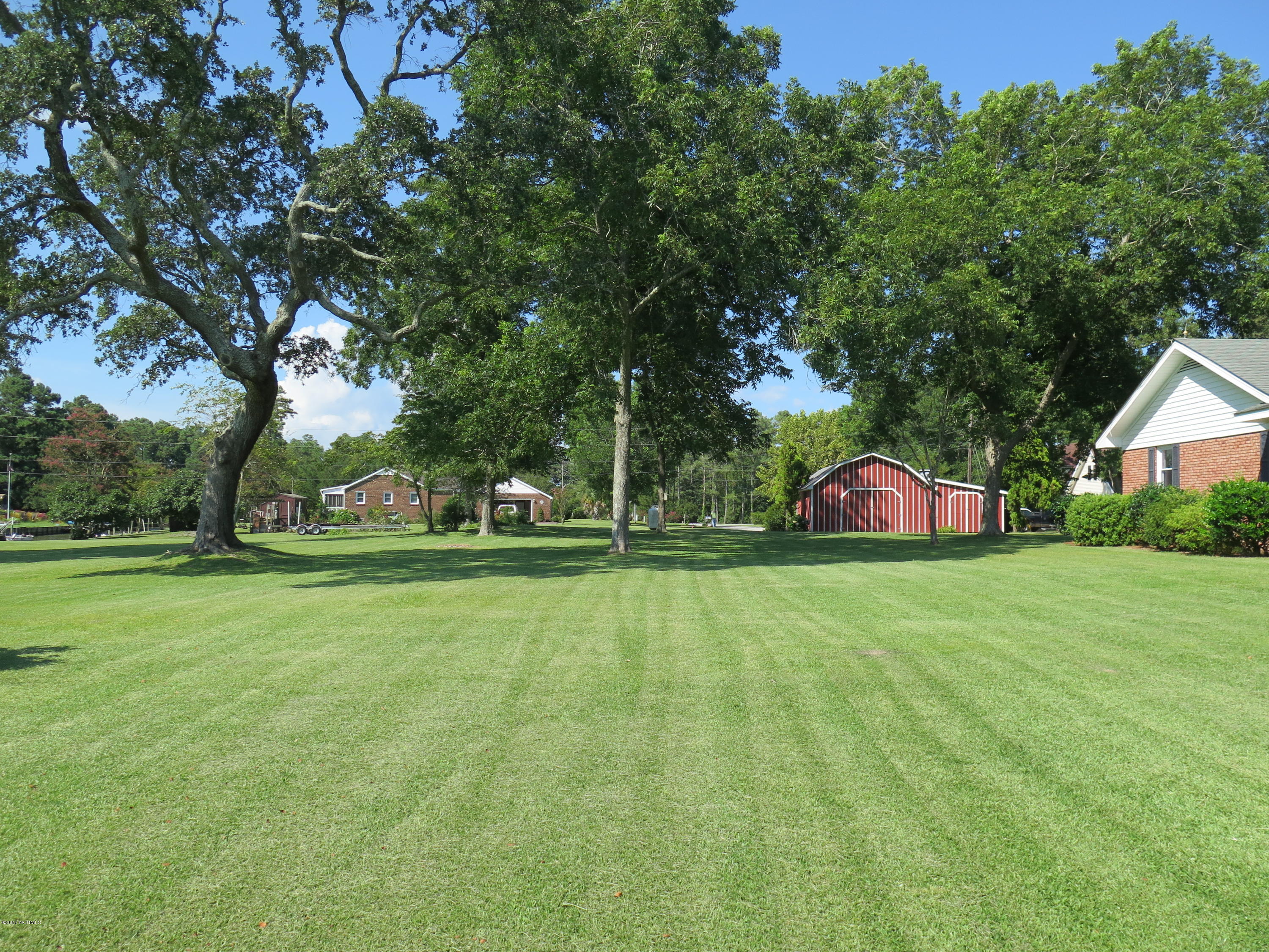 163 Shell Landing Road Beaufort, NC 28516 - Photo 3 of 46 IMG_4830