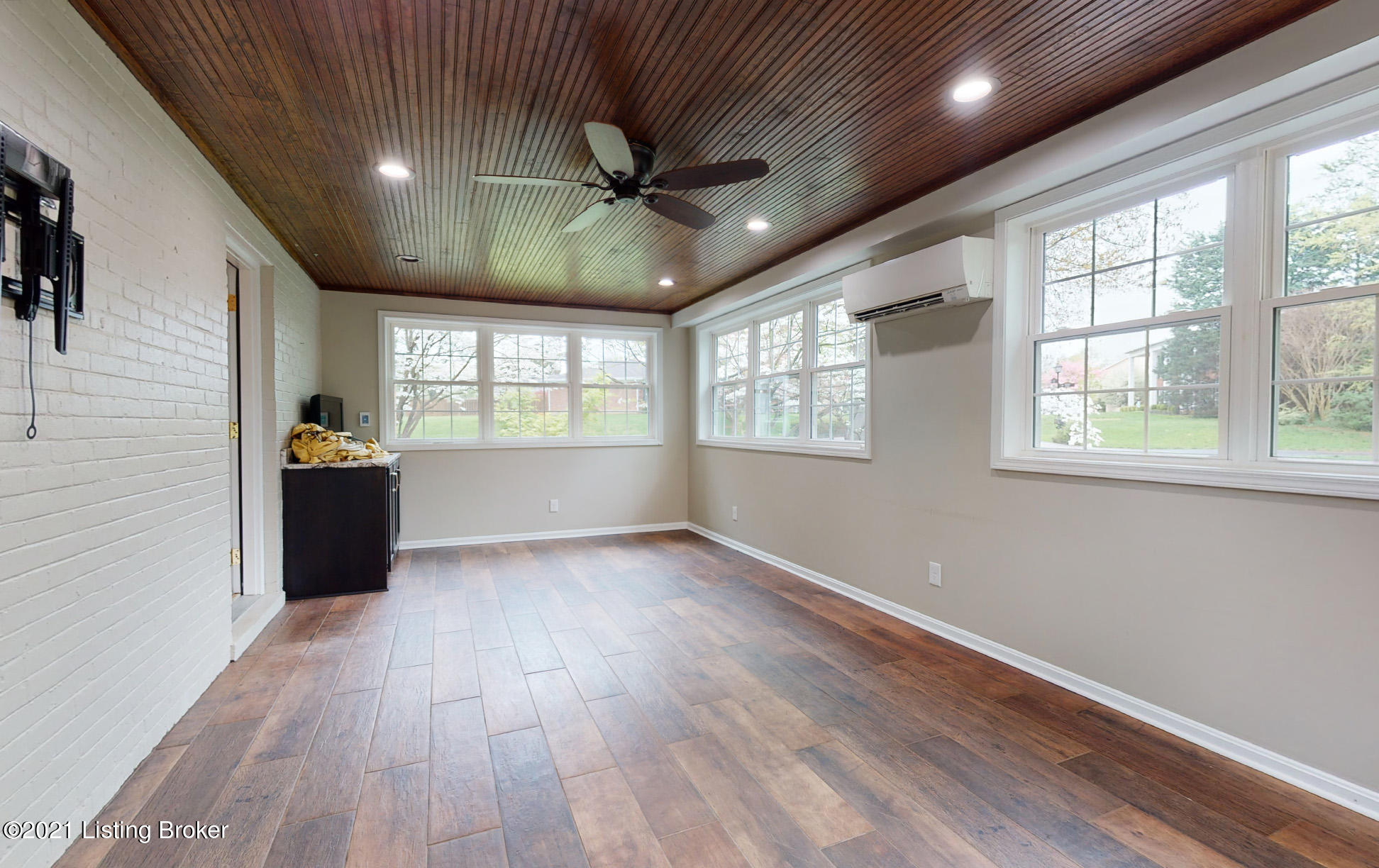 6004 Rodes Court Louisville, KY 40222 - Photo 16 of 60 6004-Rodes-Ct-20210419-020