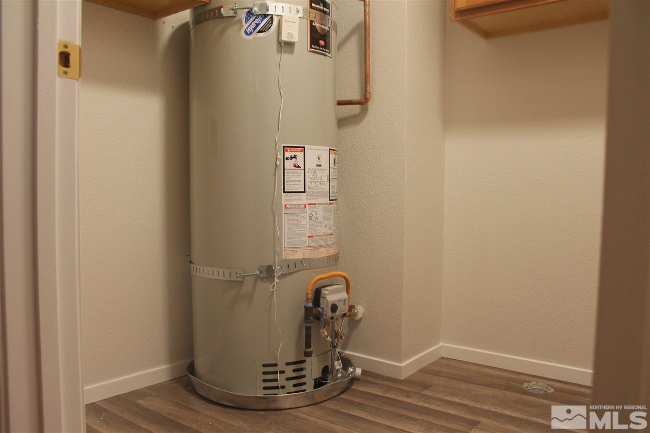 6630 Lotus Street Reno, NV 89506 - Photo 11 of 21 a view of water heater room