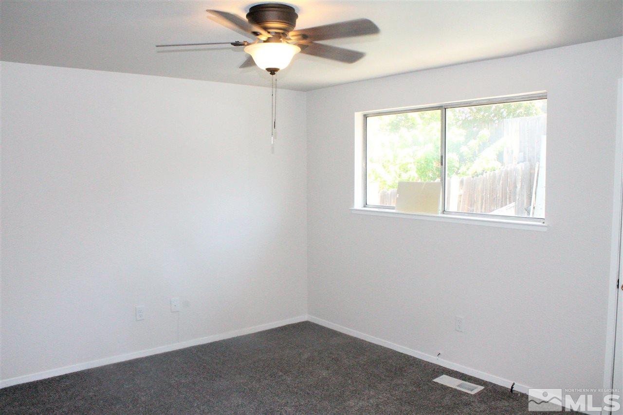 6630 Lotus Street Reno, NV 89506 - Photo 16 of 21 an empty room with a window