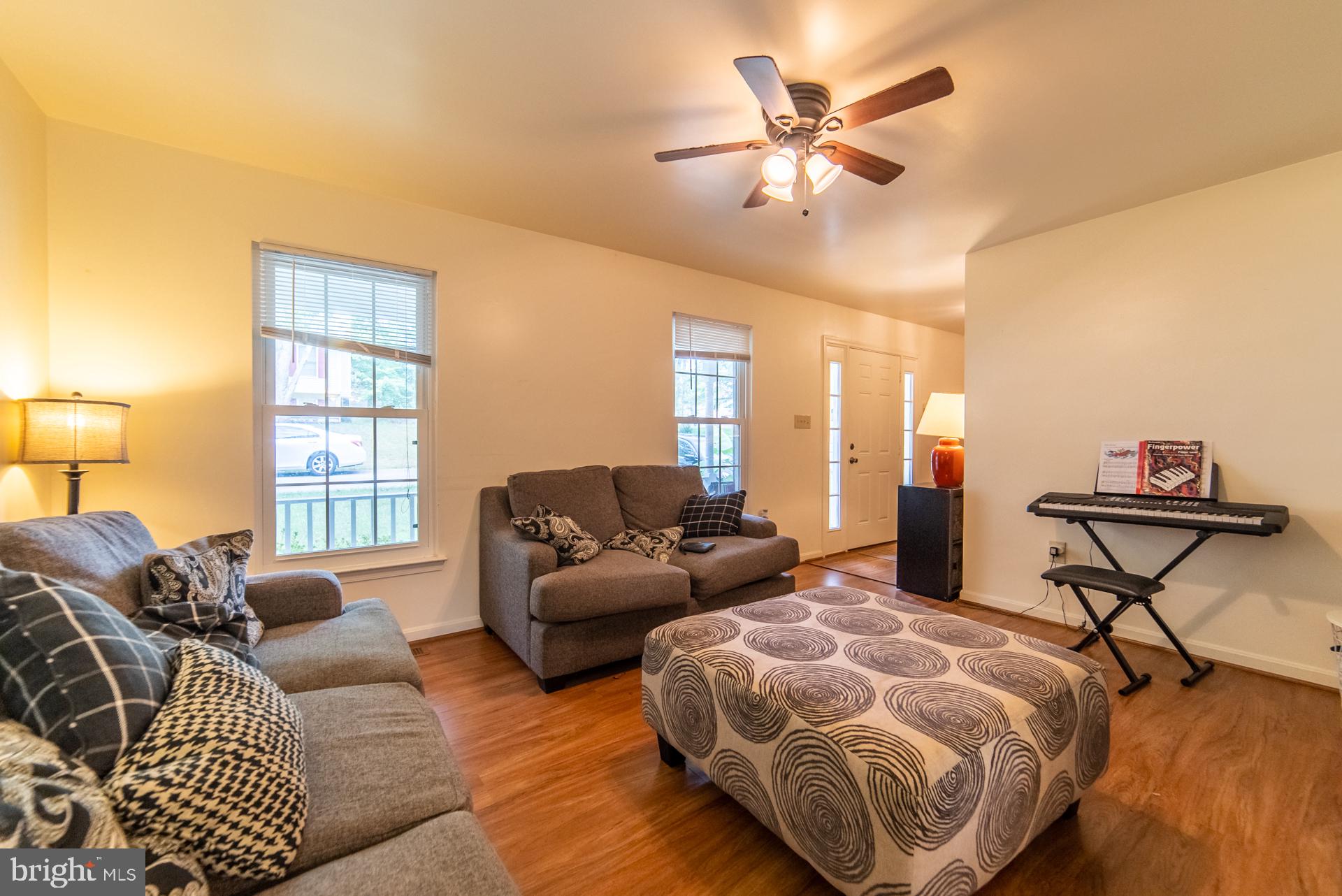 5535 Spangler Lane Woodbridge, VA 22193 - Photo 3 of 40