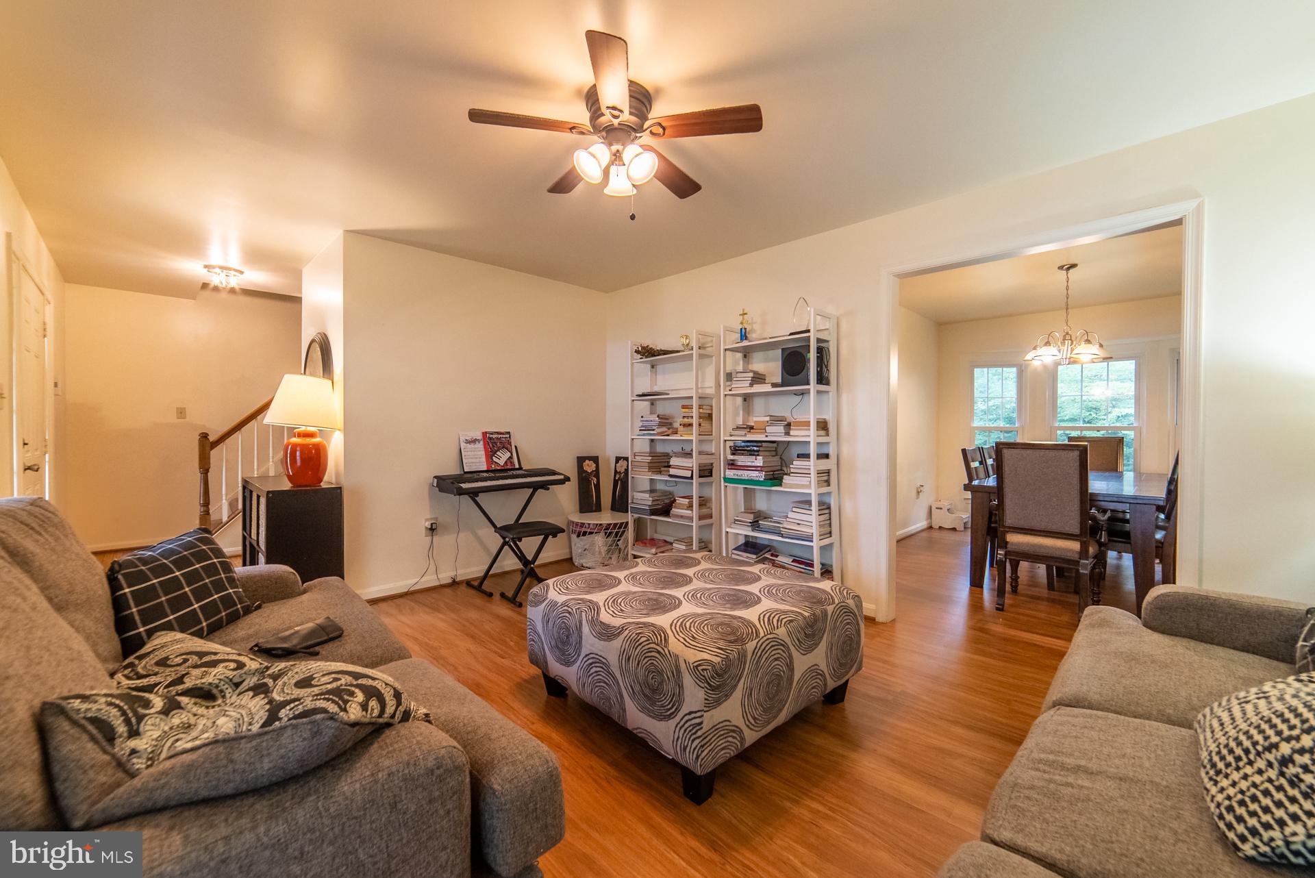 5535 Spangler Lane Woodbridge, VA 22193 - Photo 4 of 40
