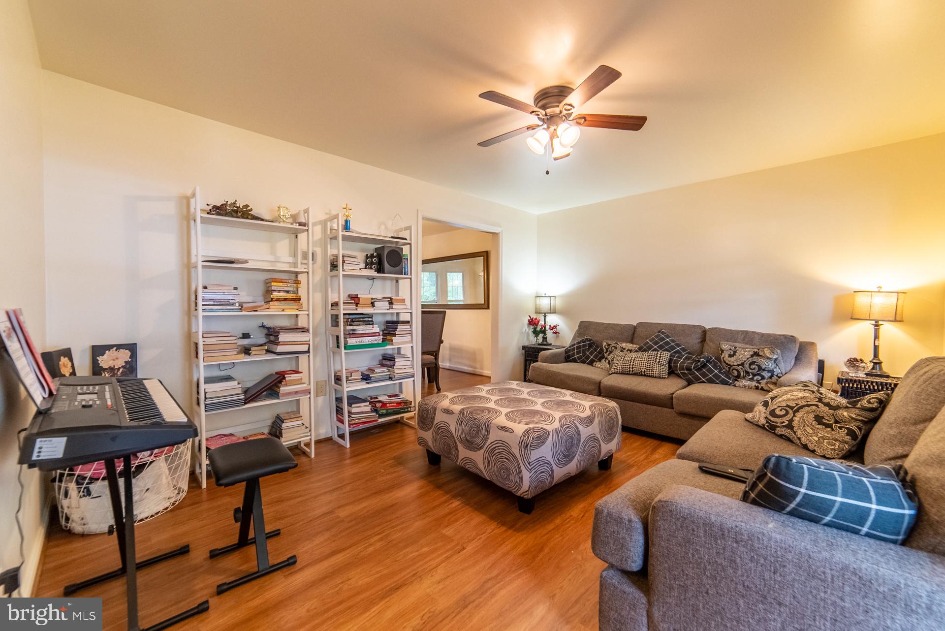 5535 Spangler Lane Woodbridge, VA 22193 - Photo 5 of 40