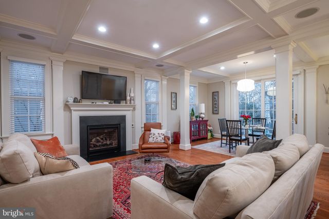 $1,725,000 | 10 West Glendale Avenue, Alexandria, VA 22301