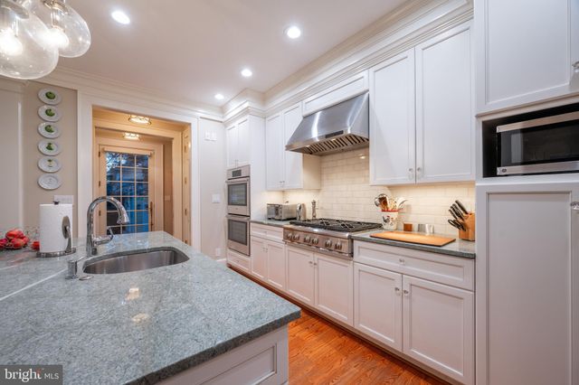 $1,725,000 | 10 West Glendale Avenue, Alexandria, VA 22301