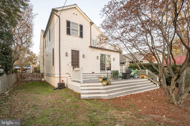 $1,725,000 | 10 West Glendale Avenue, Alexandria, VA 22301