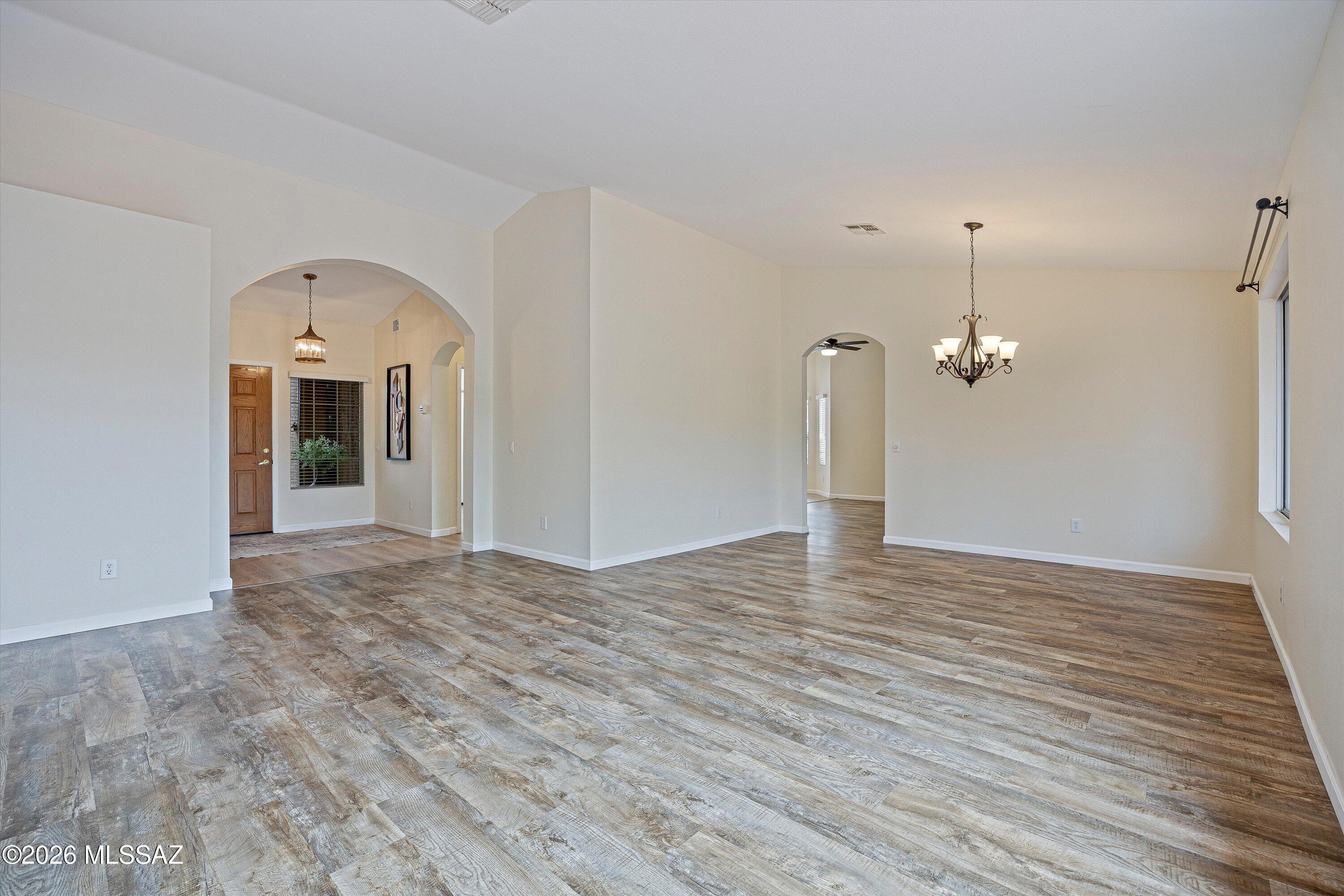 36967 South Ridgeview Boulevard Tucson, AZ 85739 - Photo 7 of 51 LVP Flooring
