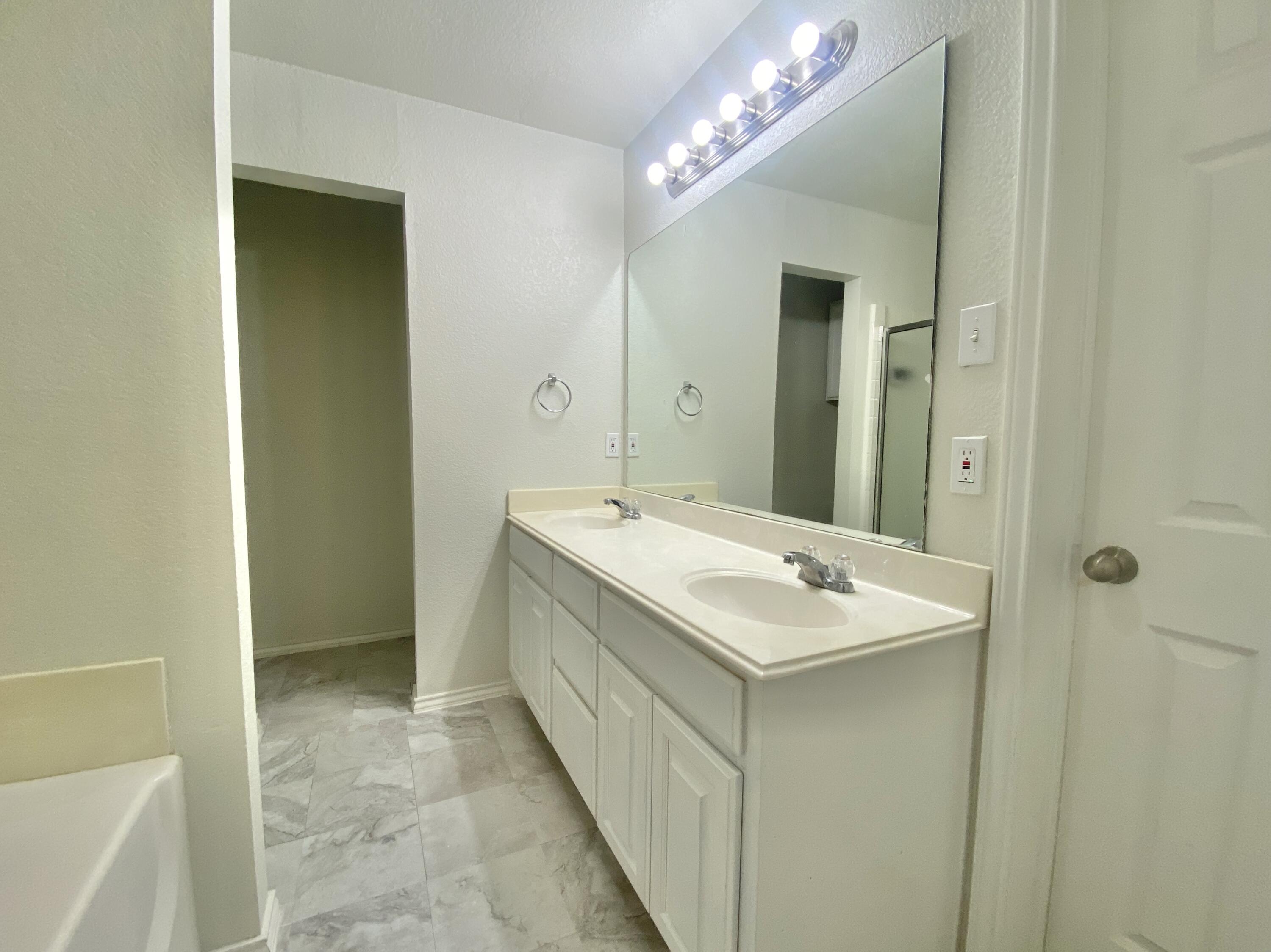 4808 Jarvis Street Lubbock, TX 79416 - Photo 14 of 23 original-42