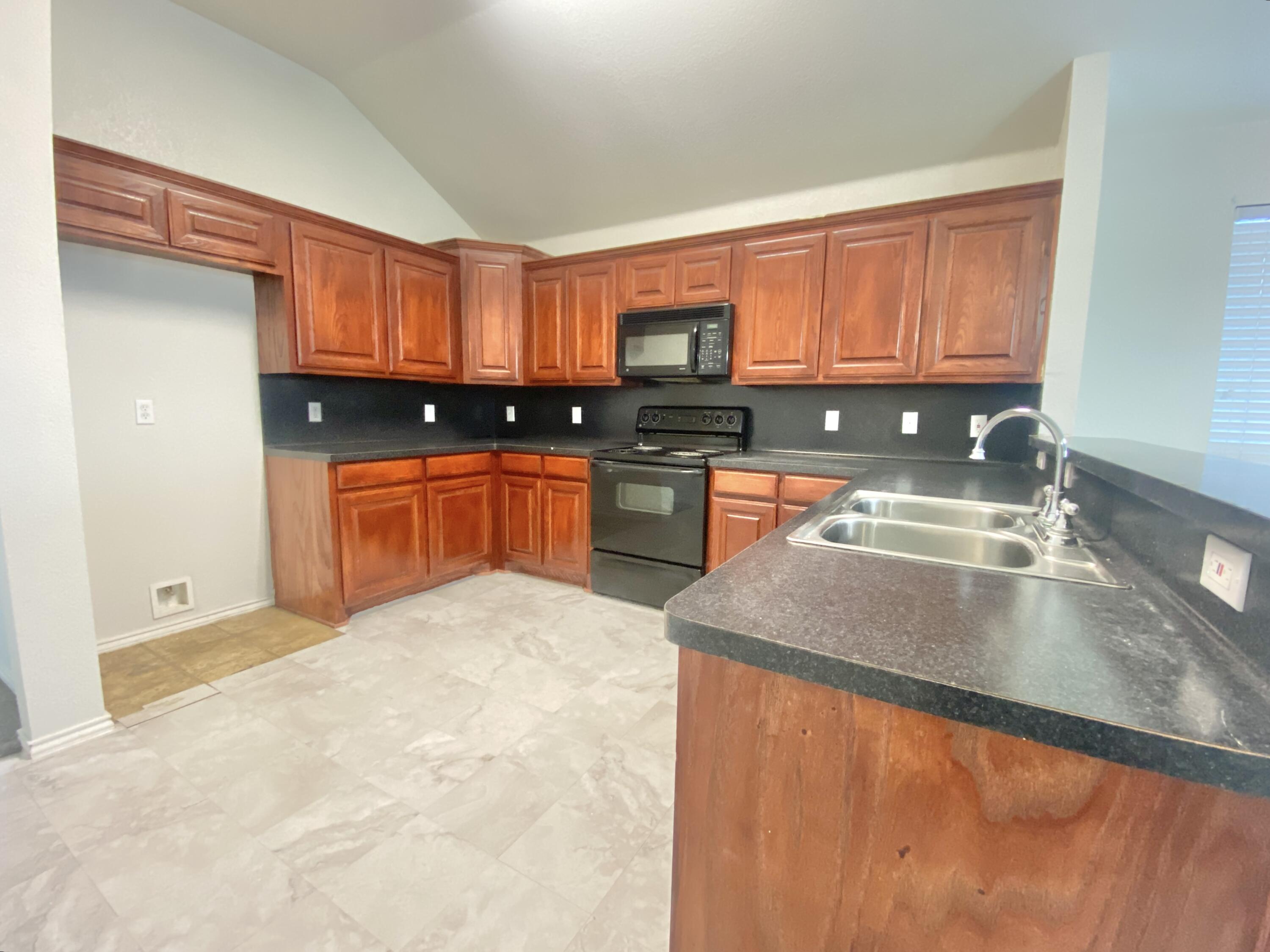 4808 Jarvis Street Lubbock, TX 79416 - Photo 9 of 23 original-35