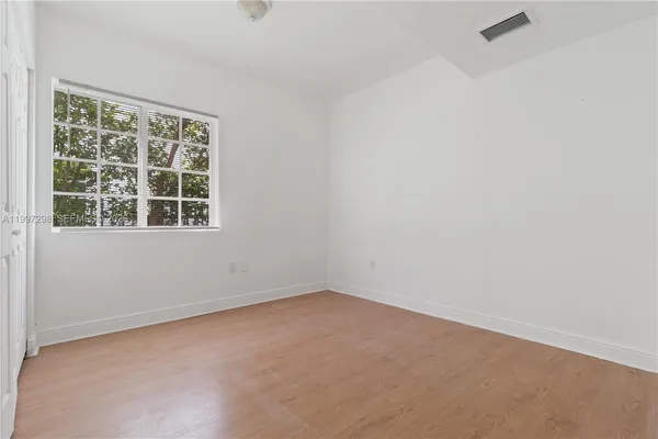 $2,700 | 1219 Meridian Avenue, Unit 4, Miami Beach, FL 33139