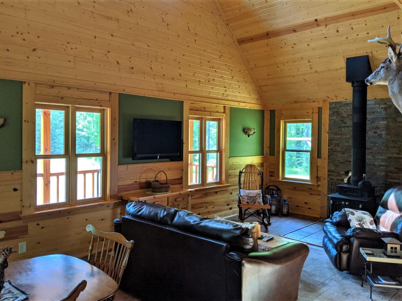 W5582 West Hackett Road Phillips, WI 54555 - Photo 4 of 36 Gallery Image 4