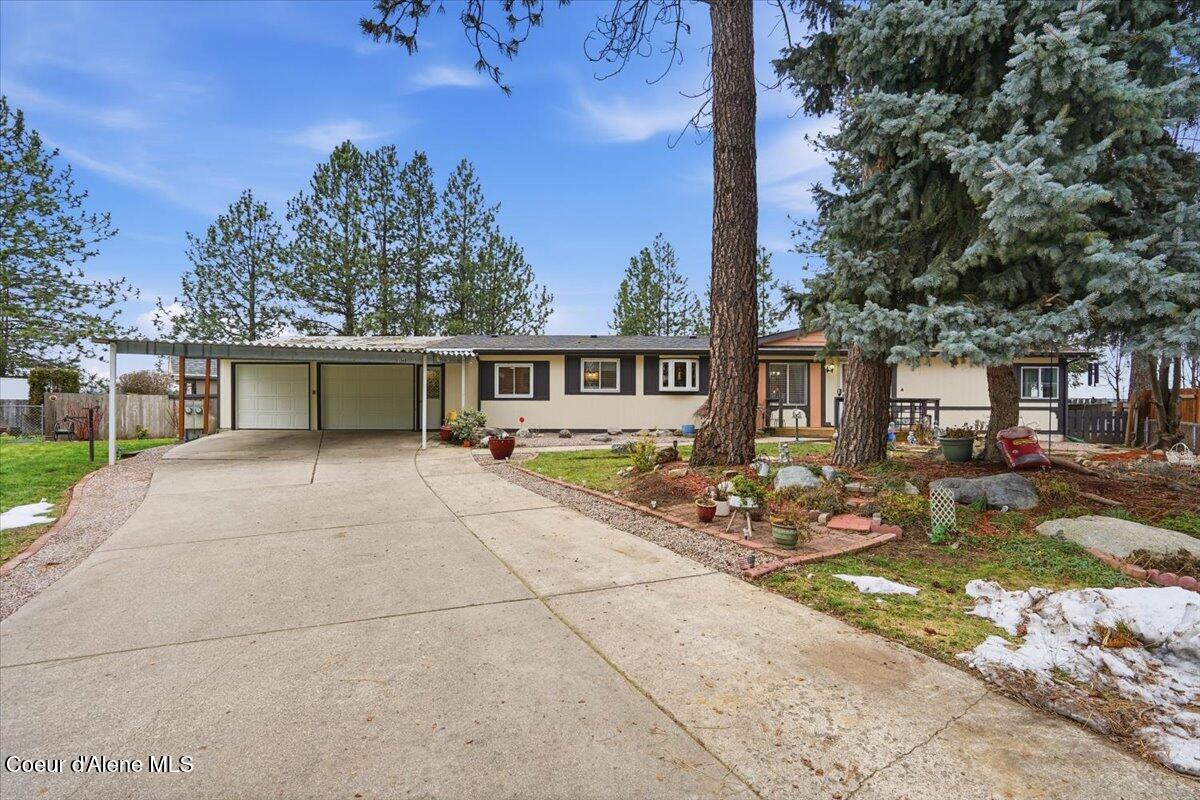 1249 West Shane Drive Coeur D'Alene, ID 83815 - Photo 2 of 42 Front of Home 1