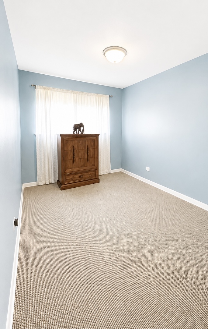813 Valley Stream Drive, Unit D Wheeling, IL 60090 - Photo 6 of 10