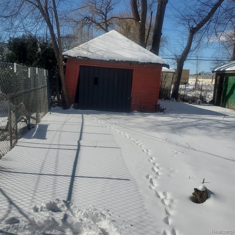 8229 Carlin Street Detroit, MI 48228 - Photo 4 of 26