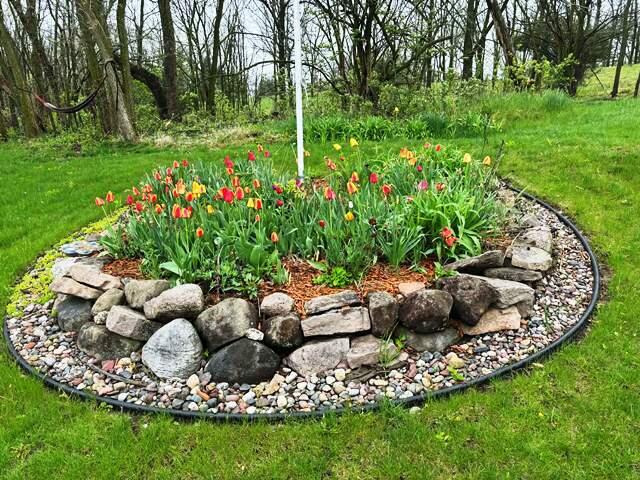 1105 McCoy Park Road Fort Atkinson, WI 53538 - Photo 5 of 24 Garden