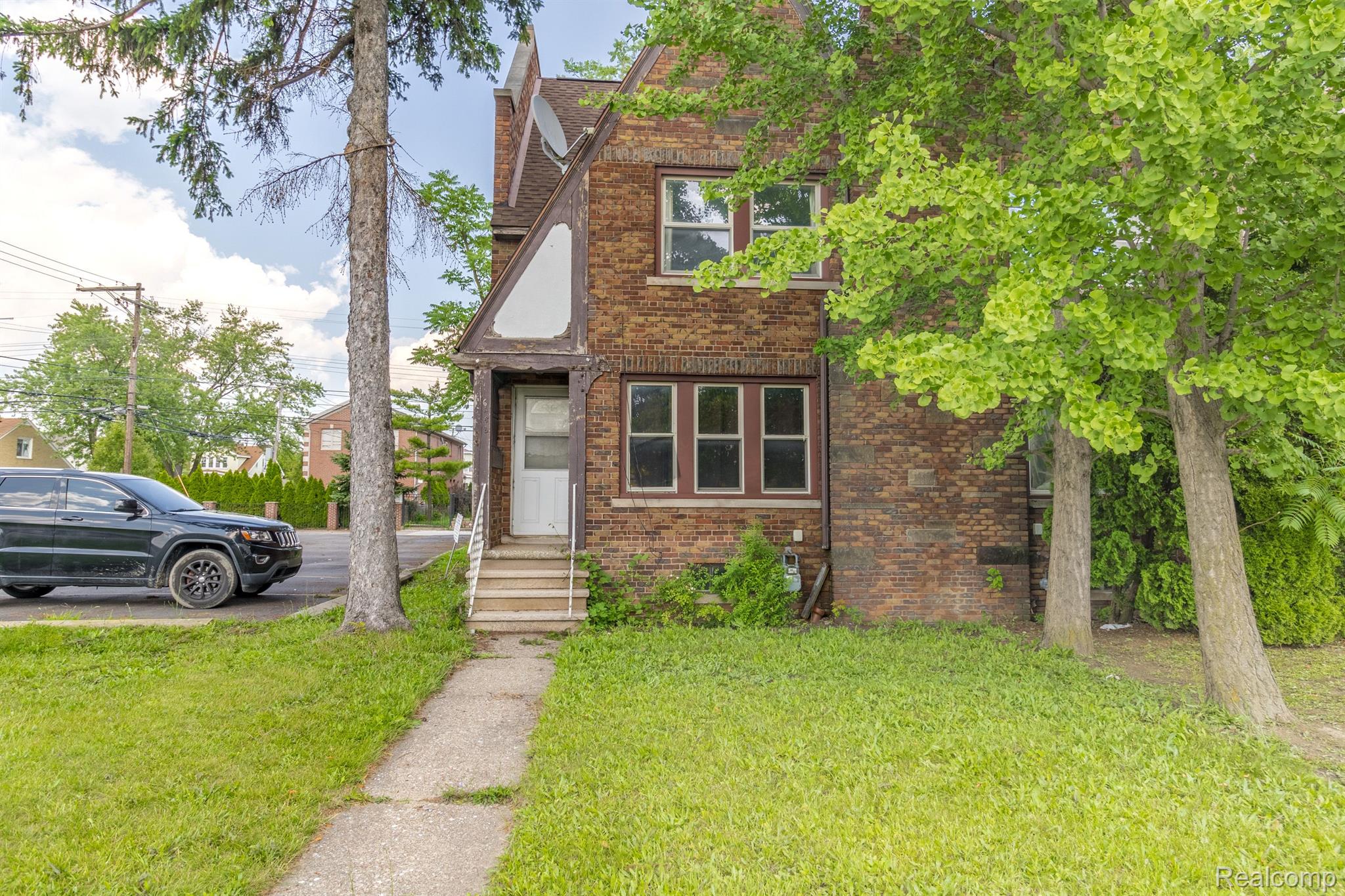 6468 Schaefer Road Dearborn, MI 48126 - Photo 1 of 25 Gallery Image 1