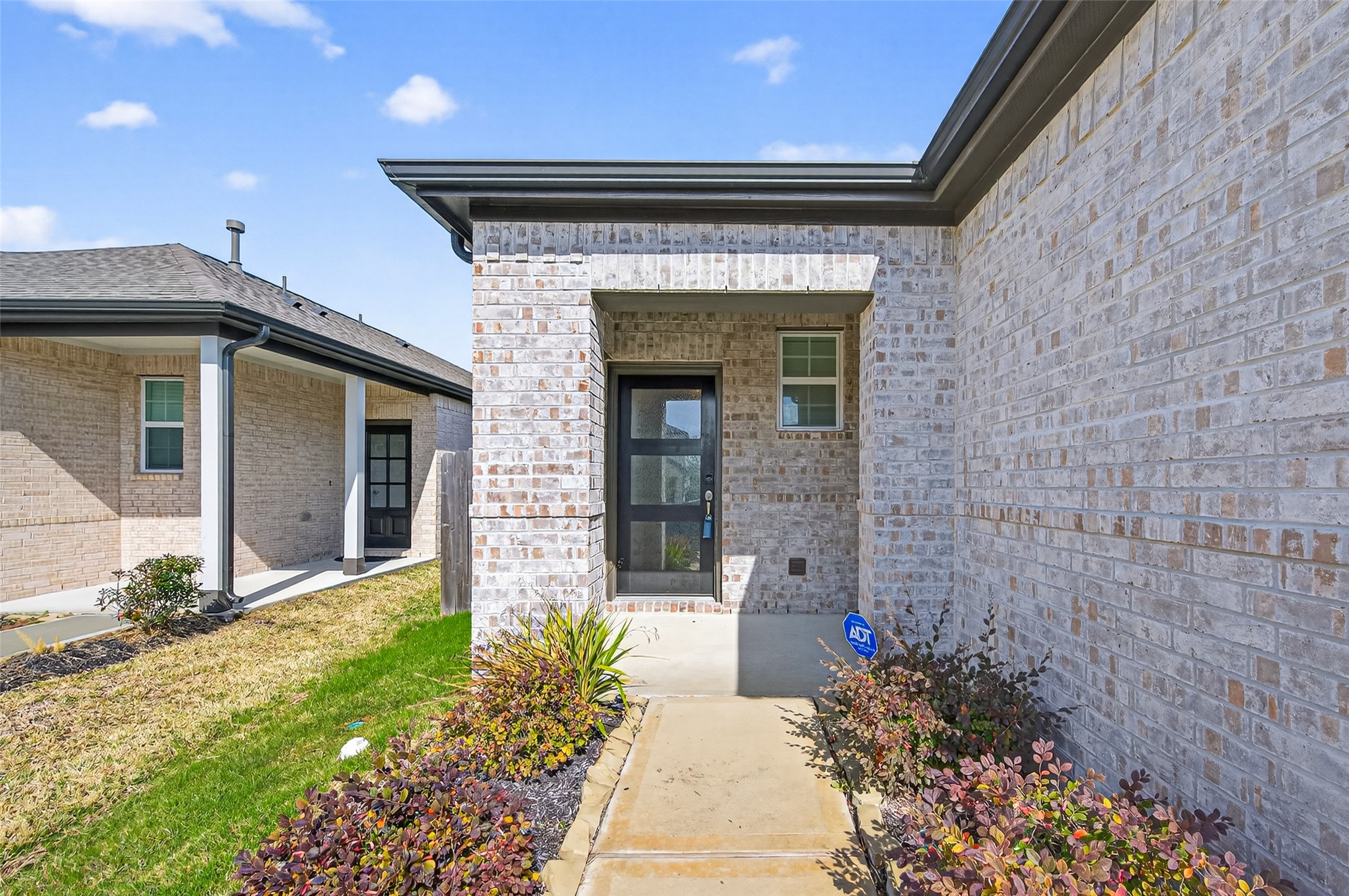 23222 Spring Genesis Lane Katy, TX 77493 - Photo 5 of 43 Welcoming entryway to your new home.