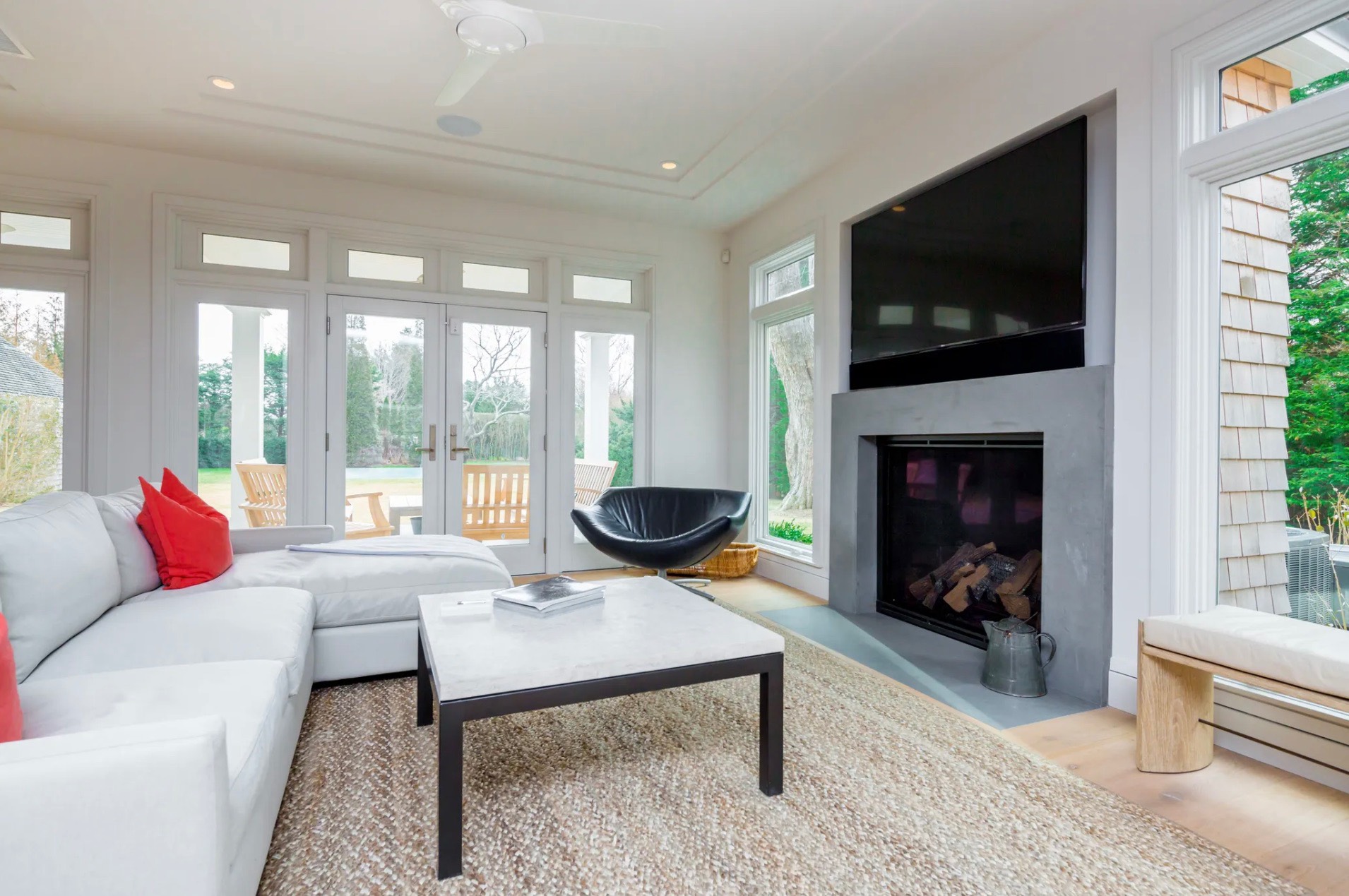 198 Herrick Road Southampton, NY 11968 - Photo 9 of 23