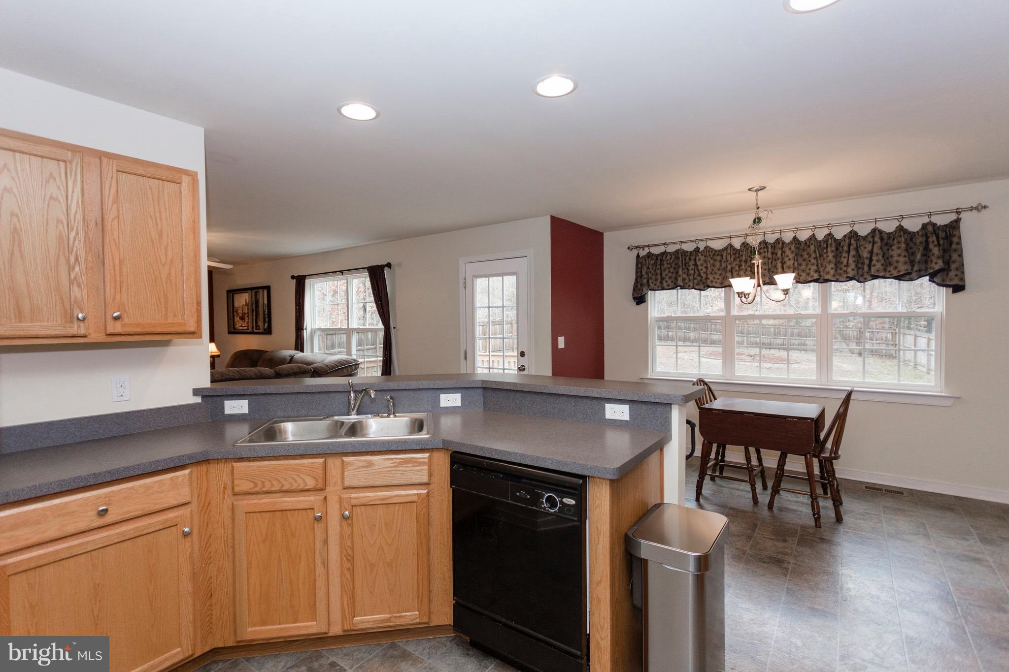 327 Roni Lane Louisa, VA 23093 - Photo 13 of 30 Kitchen
