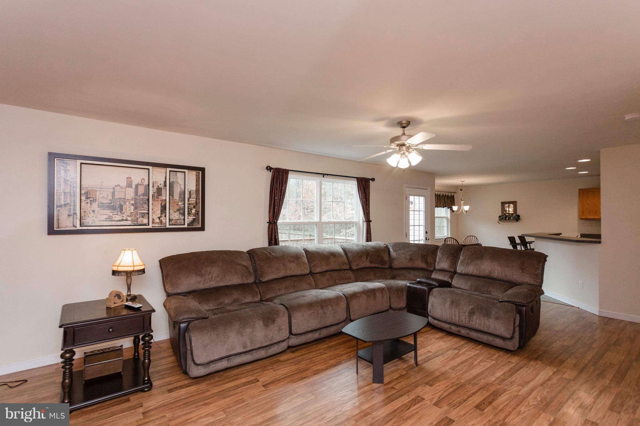 327 Roni Lane Louisa, VA 23093 - Photo 14 of 30 Family Room