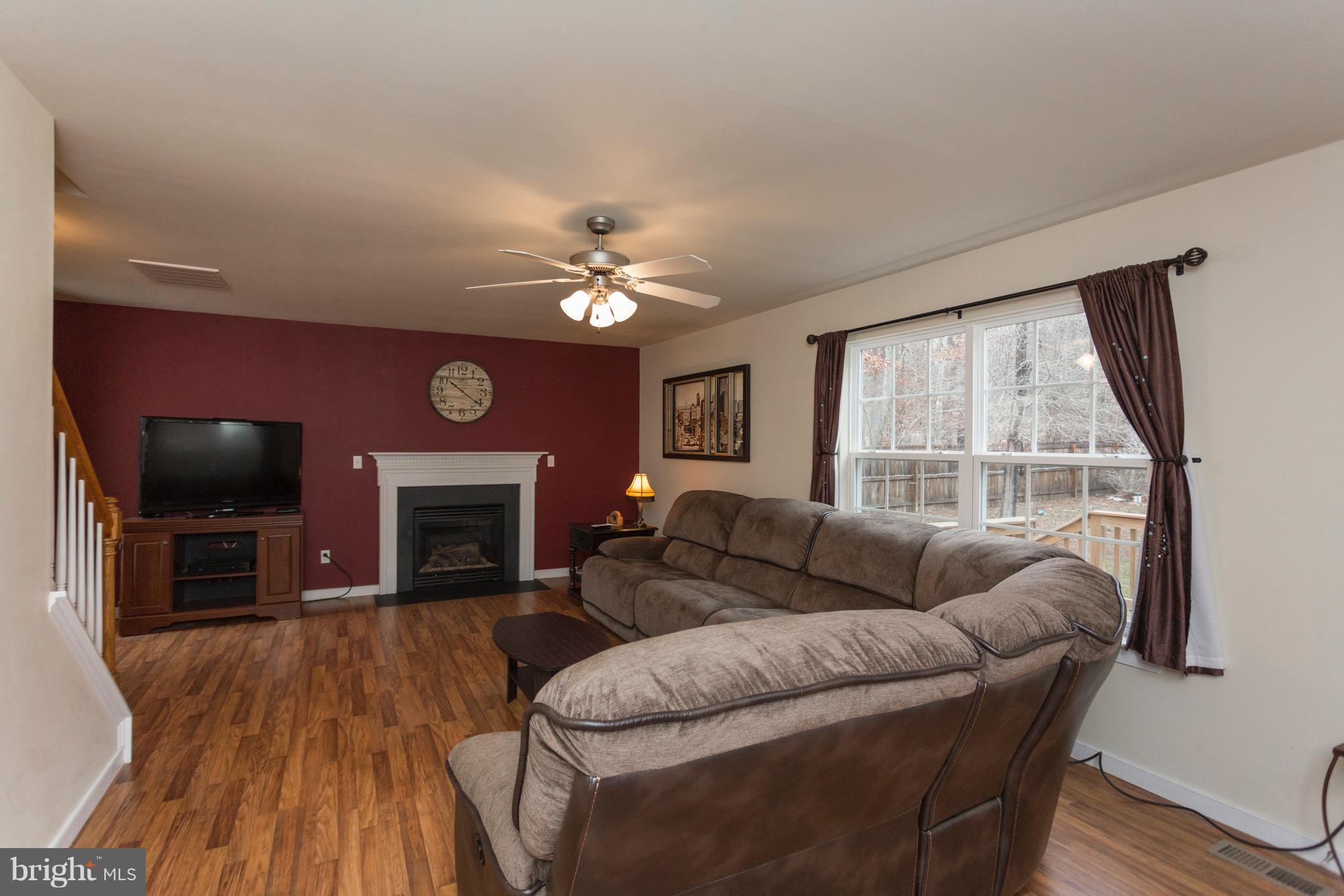 327 Roni Lane Louisa, VA 23093 - Photo 5 of 30 Family Room