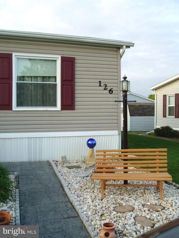 126 Pheasant Road Lancaster, PA 17603 - Photo 4 of 41 Gallery Image 4