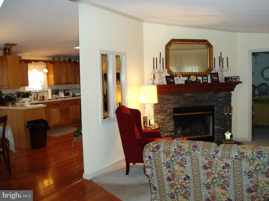 126 Pheasant Road Lancaster, PA 17603 - Photo 5 of 41 Gallery Image 5
