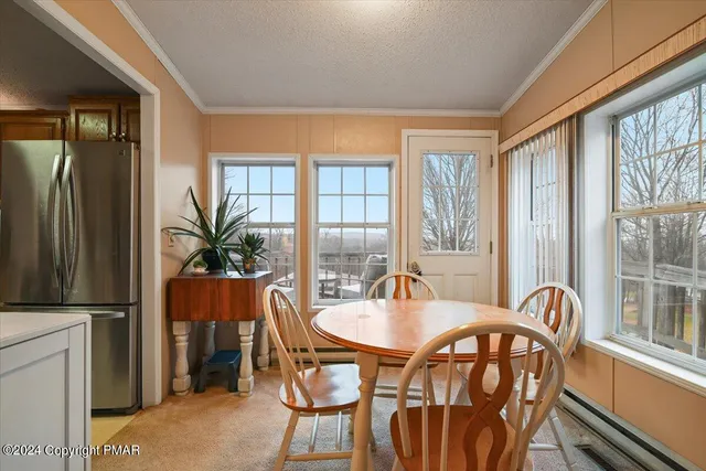 $725,000 | 219 Stone Row Drive, Sciota, PA 18354