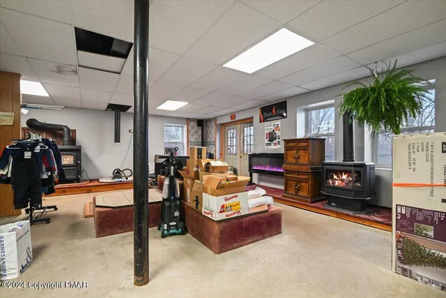 $725,000 | 219 Stone Row Drive, Sciota, PA 18354