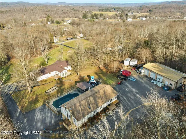 $725,000 | 219 Stone Row Drive, Sciota, PA 18354