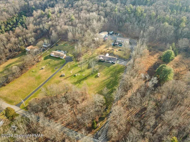 $725,000 | 219 Stone Row Drive, Sciota, PA 18354