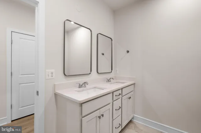 $913,895 | 23021 Blue Eagle Terrace, Ashburn, VA 20148