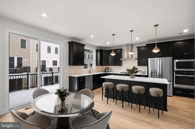 $913,895 | 23021 Blue Eagle Terrace, Ashburn, VA 20148