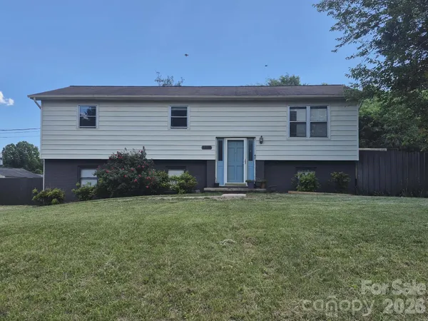 $259,900 | 5208 West Piedmont Circle, Conover, NC 28613