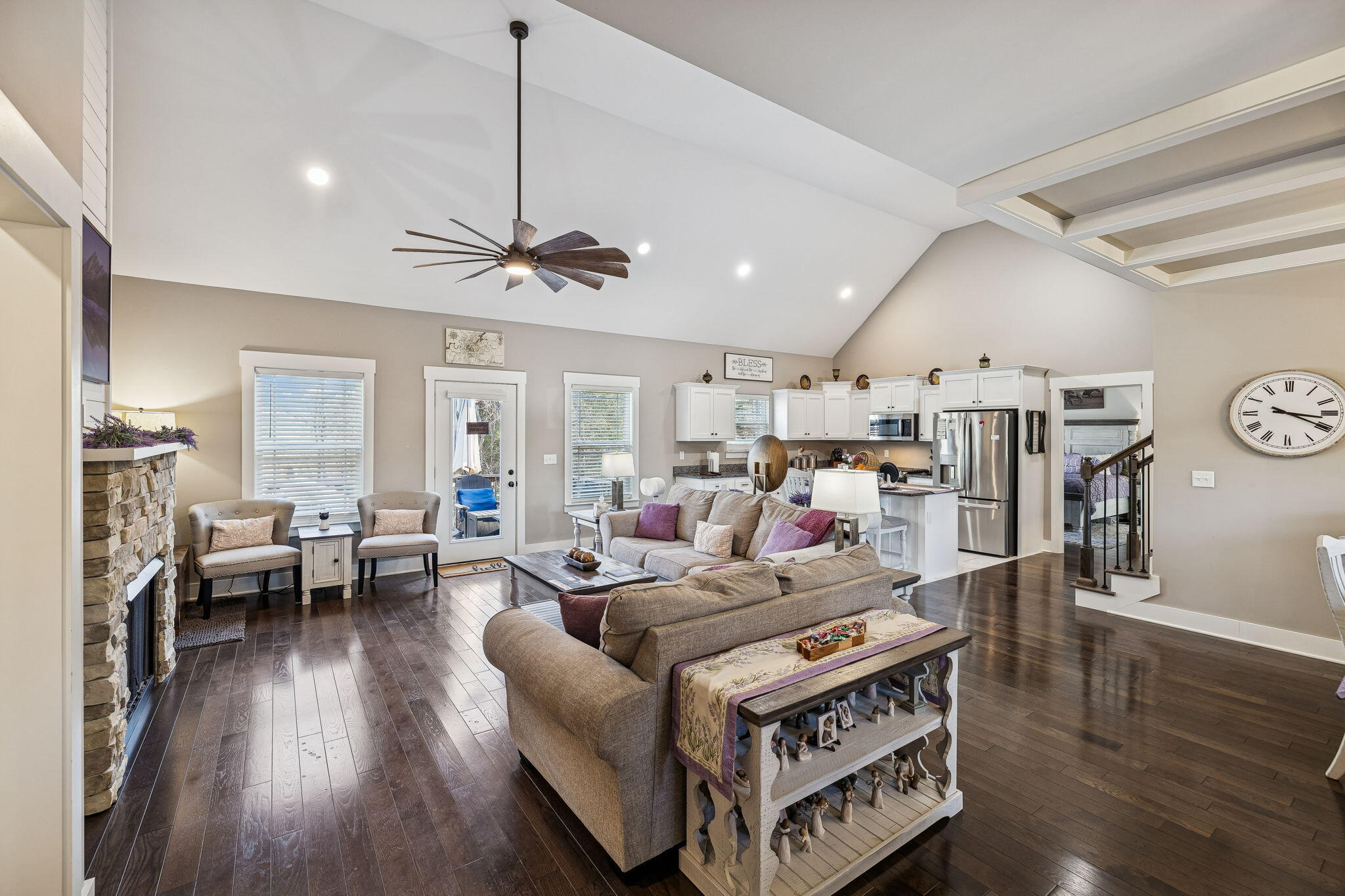 5599 Caney Ridge Circle Ooltewah, TN 37363 - Photo 13 of 60 Living room