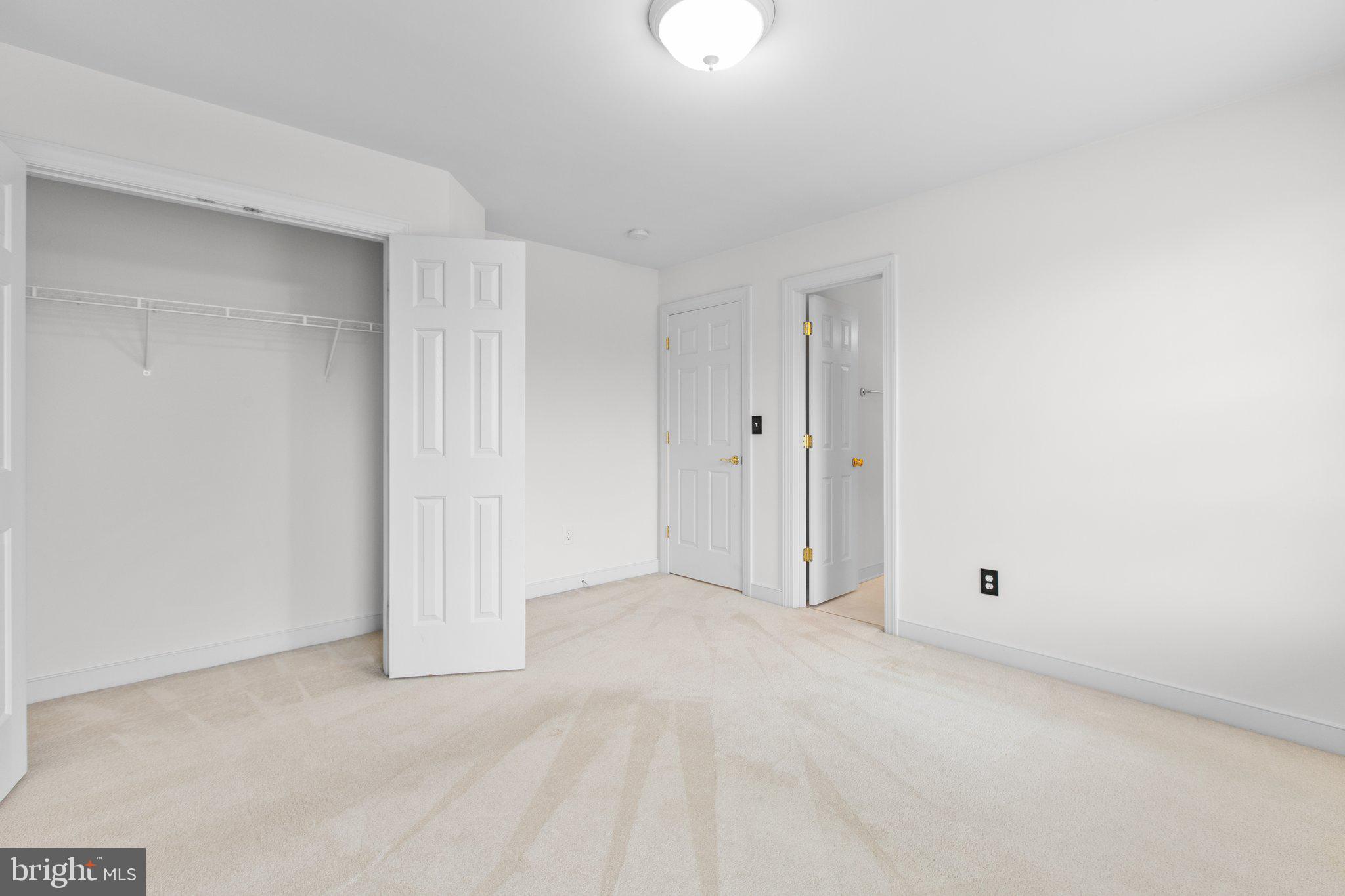 11012 Park Ridge Road Fredericksburg, VA 22408 - Photo 20 of 39 Second Level Bedroom w/ ensuite bath