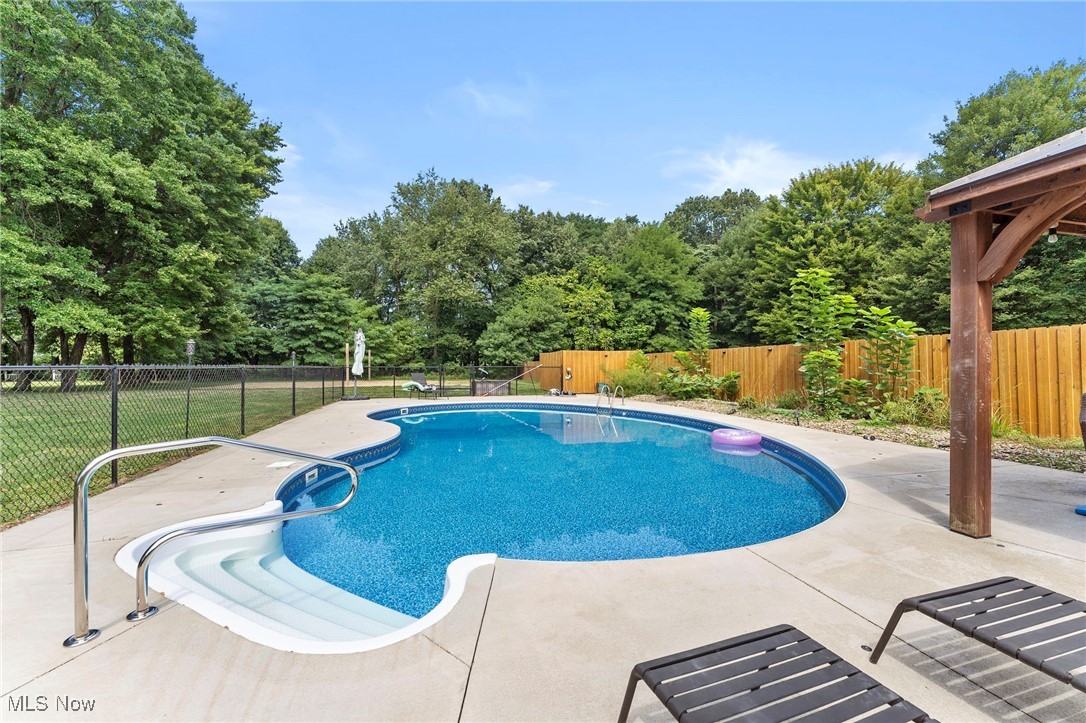 8209 Plains Road Mentor, OH 44060 - Photo 43 of 48