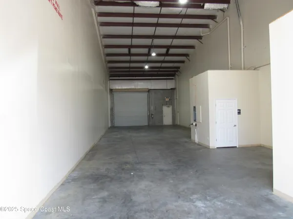 a view of empty room