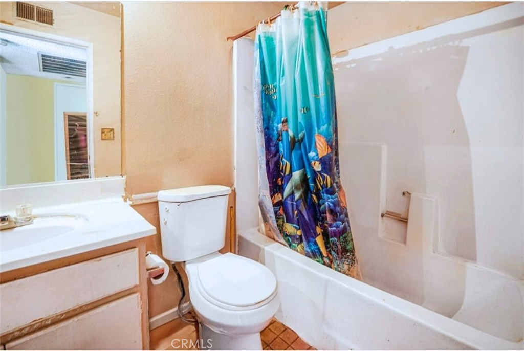 866 West Alondra Boulevard Compton, CA 90220 - Photo 14 of 22