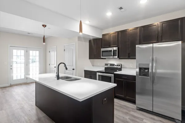 $1,045 | 229 East Johnson Circle, Unit B107, Clarksville, TN 37040