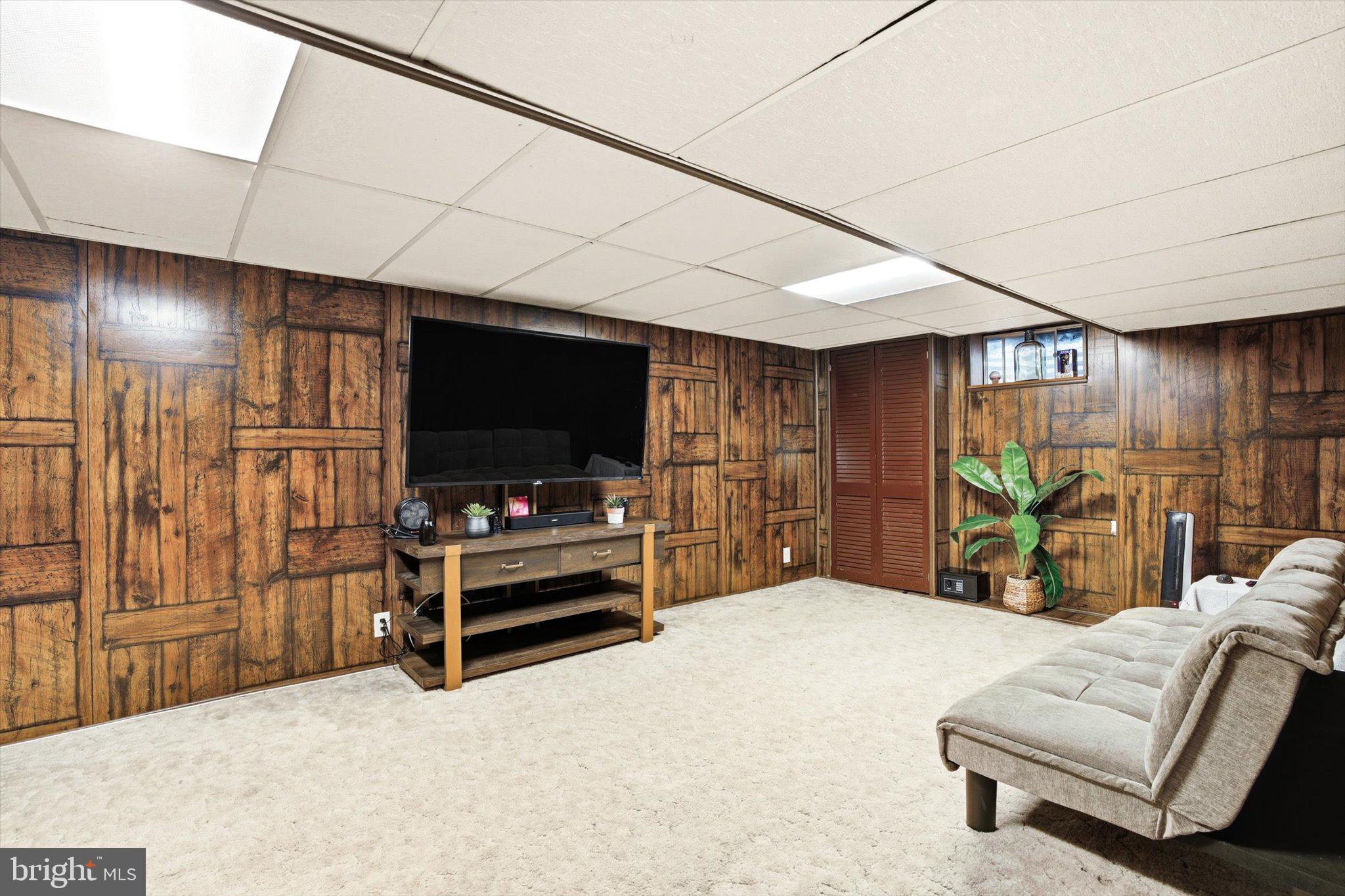 24 Robertson Road East Windsor, NJ 08520 - Photo 18 of 23 Gallery Image 18