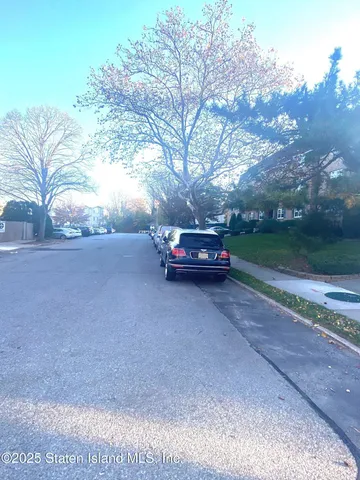 $419,000 | 394 Maryland Avenue, Unit 2A | Rosebank