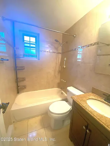 $419,000 | 394 Maryland Avenue, Unit 2A | Rosebank