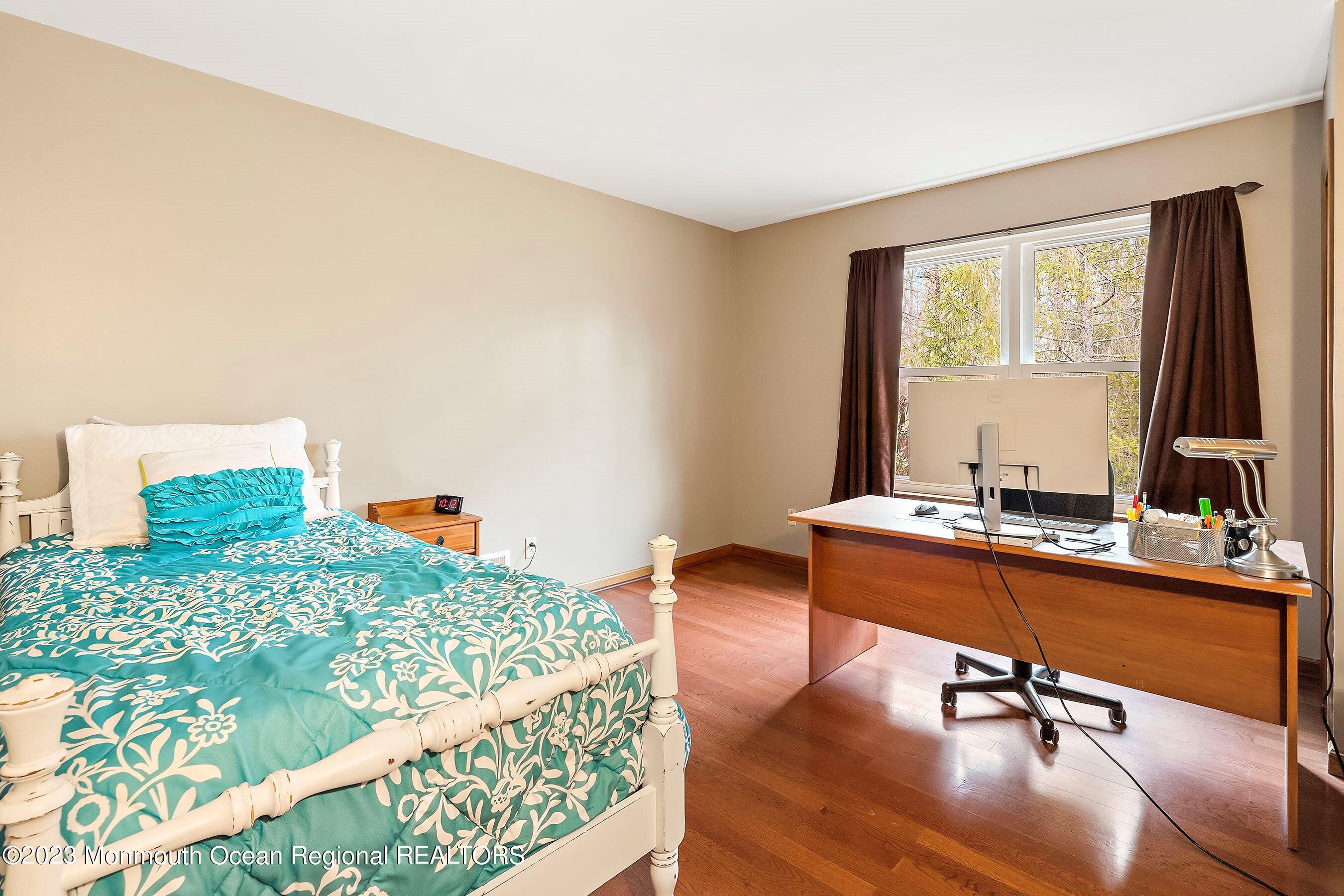 310 Easy Street Howell, NJ 07731 - Photo 23 of 45 22-Bed 1