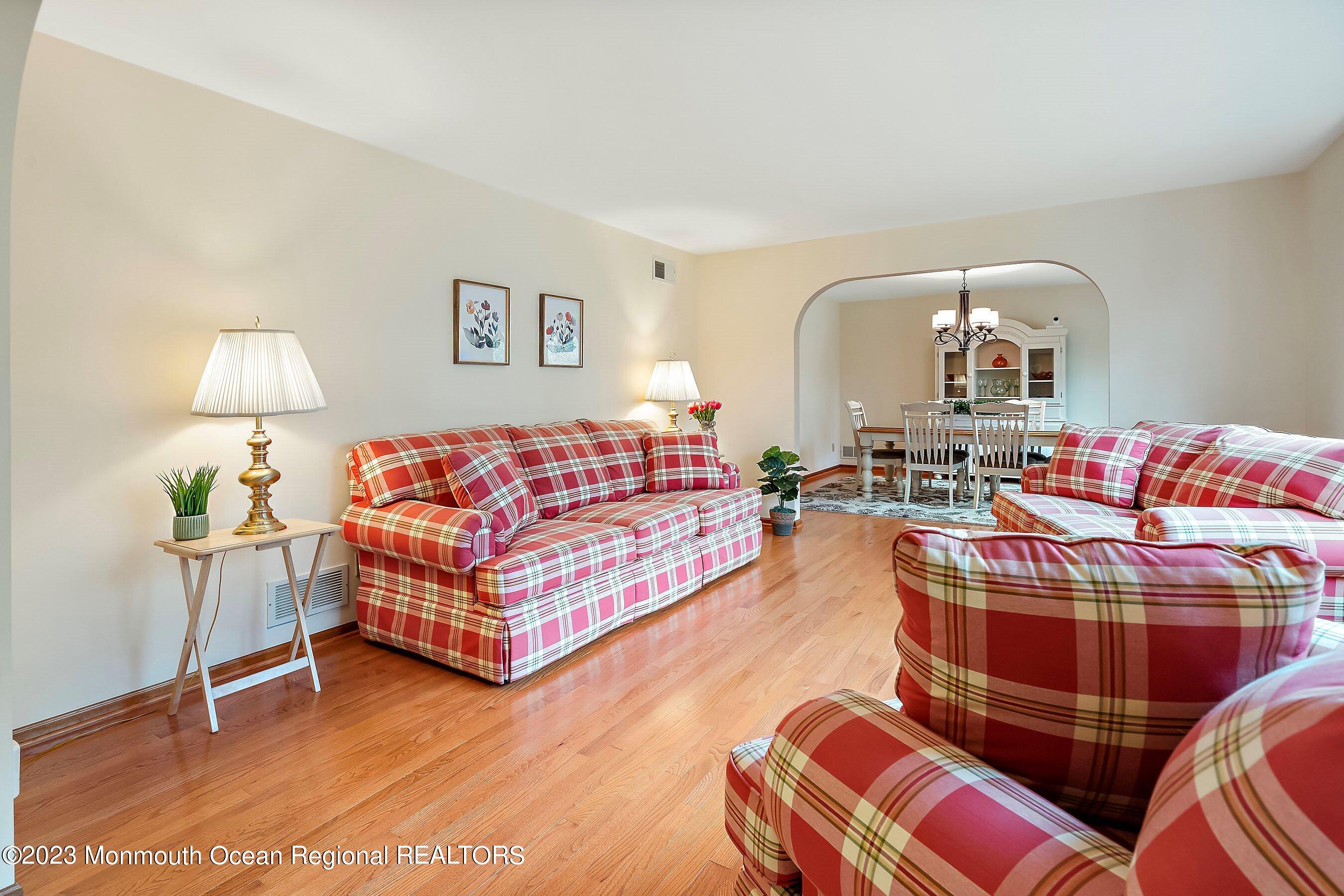 310 Easy Street Howell, NJ 07731 - Photo 8 of 45 11-Living to Dining